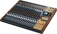 Tascam Model 24 Analog-Dijital Mikser